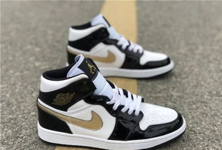 4月球鞋榜丨倒勾aj1穩坐炒賣榜首位 銷量榜nike與yeezy平分秋色