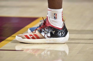 紅色旋風席卷賽場，歐文專屬Kyrie 4 PE驚艷亮相